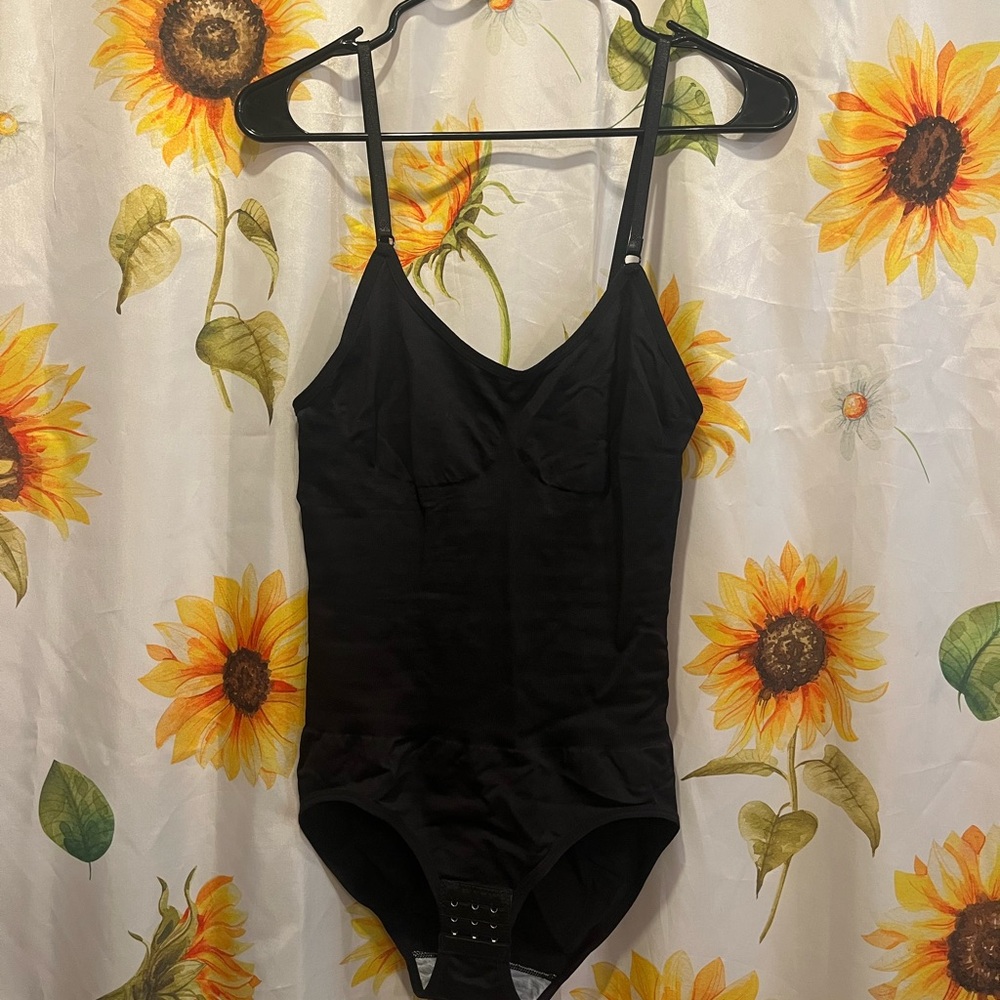 Elegant Black Women's Shapewear Bodysuit